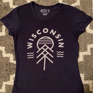 Wisconsin Fitted Vintage Graphic Tee Large